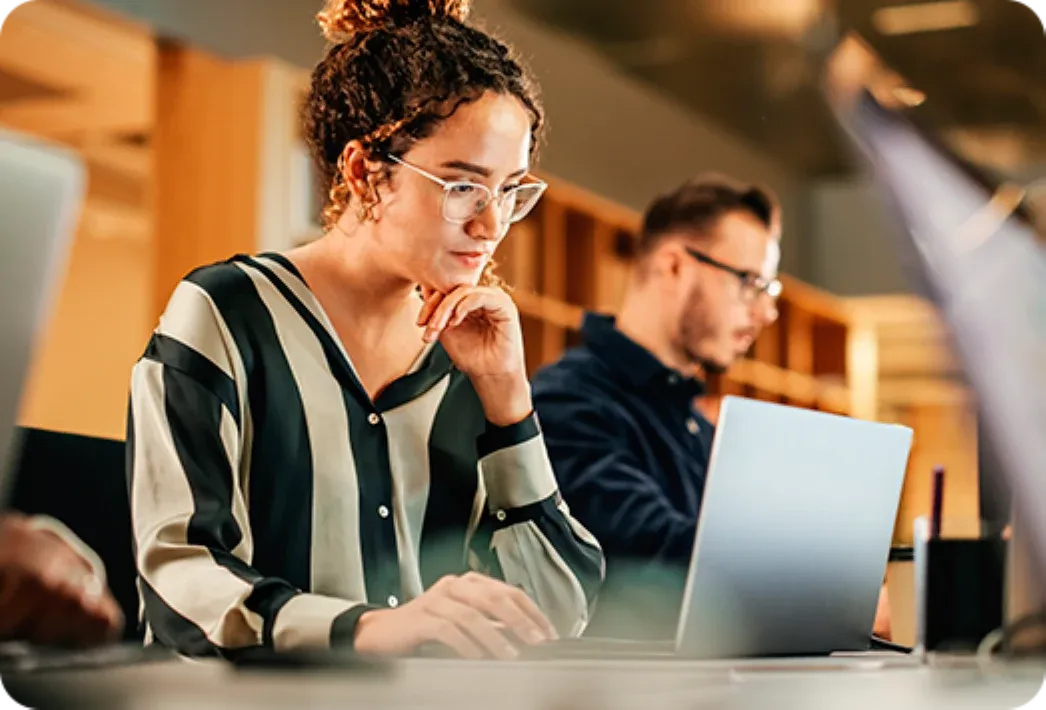 Equipe em reunião produtiva